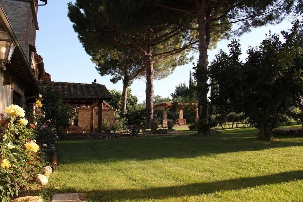 Pieve Del Castello Villa Дерута Екстериор снимка